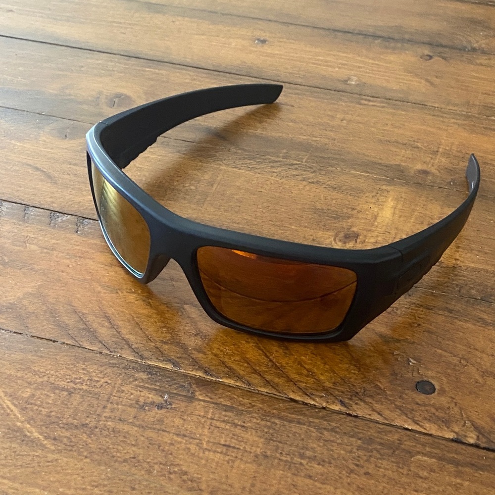 NWOT Oakley Black SI DET-CORD Tech sunglasses
